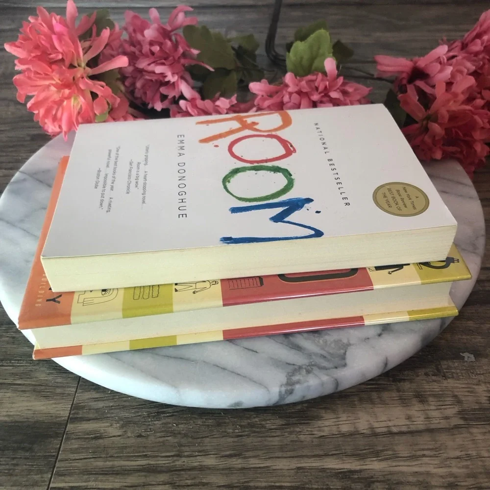 ROOM by Emma Donoghue & CHICAGO hardcover & paperback novels thrillers politics